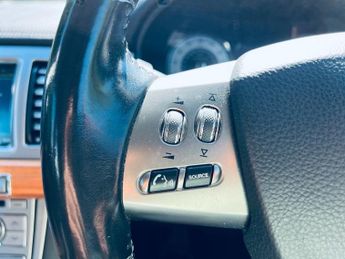JAGUAR XF 3.0d V6 Luxury Saloon 4dr Diesel Auto Euro 5 (240 ps)
