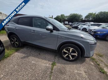 Nissan Qashqai 1.3 DIG-T MHEV Premiere Edition SUV 5dr Petrol Hybrid Manual Eur