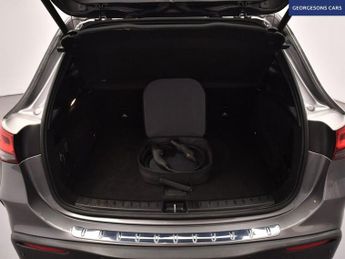 MERCEDES-BENZ EQA EQA 300 66.5kWh AMG Line SUV 5dr Electric Auto 4MATIC (228 ps)