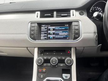 LAND ROVER RANGE ROVER EVOQUE 2.2 SD4 Pure Tech SUV 5dr Diesel Auto 4WD Euro 5 (s/s) (190 ps)