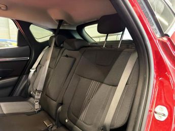 HYUNDAI TUCSON 1.6 T-GDi 13.8kWh Premium SUV 5dr Petrol Plug-in Hybrid Auto 4WD