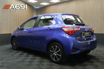 TOYOTA YARIS 1.5 VVT-h Icon Tech Hatchback 5dr Petrol Hybrid E-CVT Euro 6 (s/