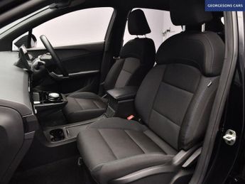 MG MG 4 64kWh SE Long Range Hatchback 5dr Electric Auto (203 ps)