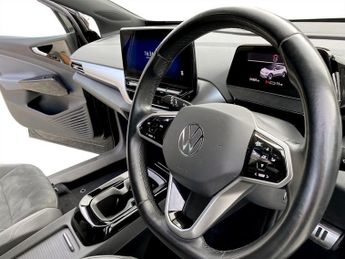 VOLKSWAGEN ID.4 Pure 52kWh Life SUV 5dr Electric Auto (148 ps)