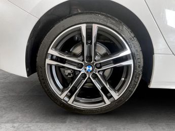 BMW 1 SERIES 1.5 118i M Sport (LCP) Hatchback 5dr Petrol DCT Euro 6 (s/s) (13