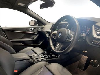 BMW 1 SERIES 1.5 118i M Sport (LCP) Hatchback 5dr Petrol DCT Euro 6 (s/s) (13