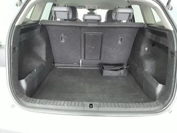 SKODA ENYAQ iV 62kWh 60 Nav Lounge SUV 5dr Electric Auto (179 ps)