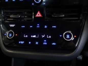 HYUNDAI IONIQ 1.6 h-GDi GPF Premium Hatchback 5dr Petrol Hybrid DCT Euro 6 (s/