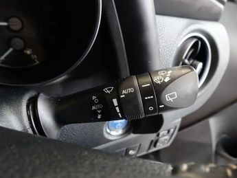 TOYOTA AURIS 1.8 VVT-h Excel Touring Sports 5dr Petrol Hybrid CVT Euro 6 (s/s