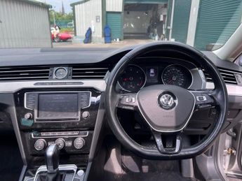 VOLKSWAGEN PASSAT 2.0 TDI BlueMotion Tech GT Saloon 4dr Diesel DSG Euro 6 (s/s) (1