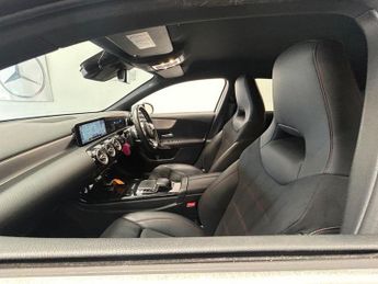 MERCEDES-BENZ A CLASS 2.0 A200d AMG Line (Premium) Hatchback 5dr Diesel 8G-DCT Euro 6 