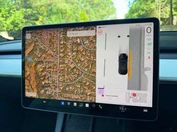 TESLA MODEL Y (Dual Motor) Long Range SUV 5dr Electric Auto 4WDE (384 bhp)