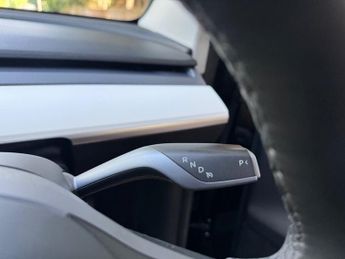TESLA MODEL Y (Dual Motor) Long Range SUV 5dr Electric Auto 4WDE (384 bhp)