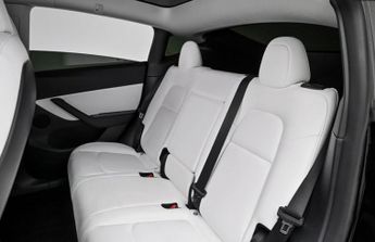 TESLA MODEL Y (Dual Motor) Long Range SUV 5dr Electric Auto 4WDE (384 bhp)