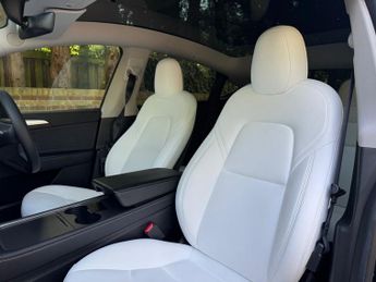 TESLA MODEL Y (Dual Motor) Long Range SUV 5dr Electric Auto 4WDE (384 bhp)