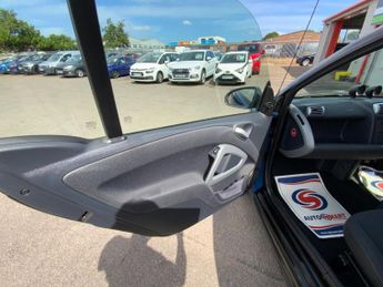 SMART FORTWO 0.8 CDI Pulse Coupe 2dr Diesel SoftTouch Euro 5 (54 bhp)