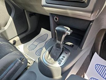 VOLKSWAGEN TOURAN  AUTOMATIC 1.4 VW TOURAN SPORT FSI 7 STR