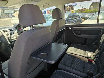 VOLKSWAGEN TOURAN  AUTOMATIC 1.4 VW TOURAN SPORT FSI 7 STR