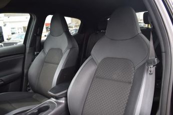 NISSAN JUKE 1.0 DIG-T N-Connecta SUV 5dr Petrol DCT Auto Euro 6 (s/s) (114 p