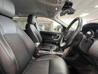 LAND ROVER DISCOVERY SPORT 2.0 TD4 SE SUV 5dr Diesel Manual 4WD Euro 6 (s/s) (180ps)