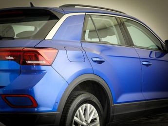 VOLKSWAGEN T-ROC 1.5 TSI Life SUV 5dr Petrol DSG Euro 6 (s/s) (150 ps)