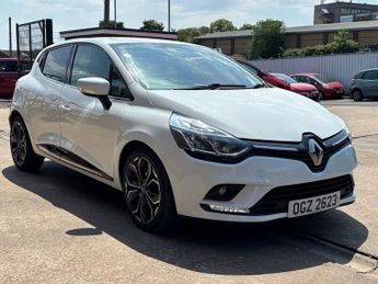 Renault Clio 0.9 TCe Iconic Hatchback 5 Door Petrol Manual White Euro 6 