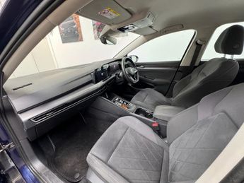 VOLKSWAGEN GOLF 2.0 TDI Style Hatchback 5dr Diesel DSG Euro 6 (s/s) (150 ps)