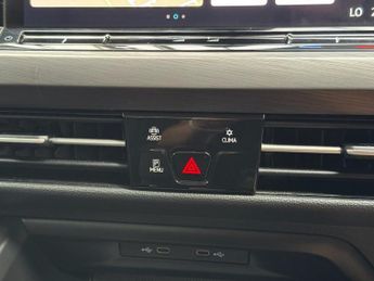 VOLKSWAGEN GOLF 2.0 TDI Style Hatchback 5dr Diesel DSG Euro 6 (s/s) (150 ps)