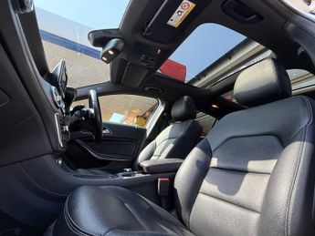 MERCEDES-BENZ GLA 2.1 GLA220 CDI Sport SUV 5dr Diesel 7G-DCT 4MATIC Euro 6 (s/s) (