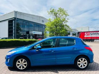 PEUGEOT 308 1.6 HDi Sport Hatchback 5dr Diesel Manual (120 g/km, 90 bhp)