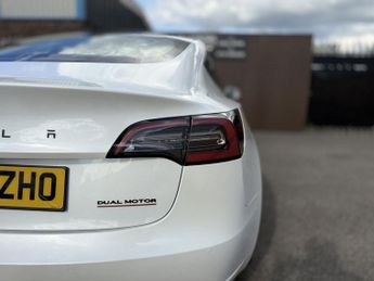 TESLA Model 3 (Dual Motor) Long Range Saloon 4dr Electric Auto 4WDE (346 ps)