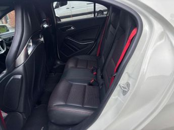 MERCEDES-BENZ A-CLASS Hatchback 2.0 A45 AMG (2013/13)