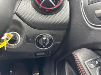 MERCEDES-BENZ A-CLASS Hatchback 2.0 A45 AMG (2013/13)