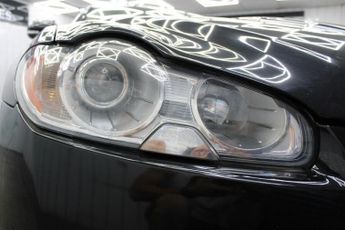 JAGUAR XF 3.0d V6 Luxury Saloon 4dr Diesel Auto Euro 5 (240 ps)