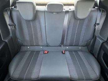 VAUXHALL MOKKA ELECTRIC 50kWh GS SUV 5dr Electric Auto (136 ps)