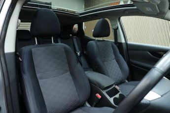 NISSAN QASHQAI 1.2 DIG-T N-Connecta SUV 5dr Petrol XTRON 2WD Euro 6 (s/s) (115 