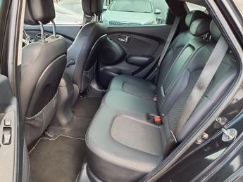 HYUNDAI IX35 1.7 CRDi Premium SUV 5dr Diesel Manual Euro 5 (s/s) (115 ps)