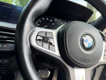 BMW 1 SERIES 1.5 118i M Sport Hatchback 5dr Petrol DCT Euro 6 (s/s) (140 ps)