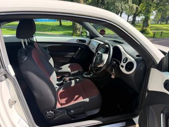 VOLKSWAGEN BEETLE 1.2 TSI Design Hatchback 3dr Petrol DSG Euro 5 (105 ps)