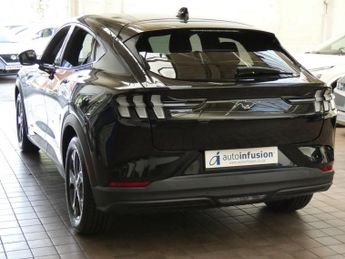 FORD MUSTANG MACH-E Standard Range 70kWh SUV 5dr Electric Automatic (269 ps)