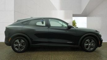 FORD MUSTANG MACH-E Standard Range 70kWh SUV 5dr Electric Automatic (269 ps)