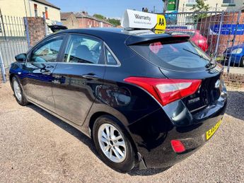HYUNDAI I30 1.6 CRDi Blue Drive SE Hatchback 5dr Diesel Manual Euro 6 (s/s) 