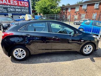 HYUNDAI I30 1.6 CRDi Blue Drive SE Hatchback 5dr Diesel Manual Euro 6 (s/s) 