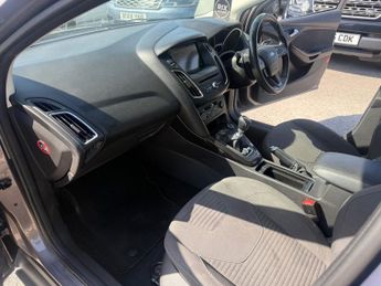 FORD FOCUS 1.6 TDCi Titanium Hatchback 5dr Diesel Manual Euro 5 (s/s) (115 