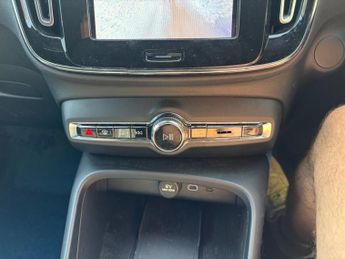 VOLVO XC40 Recharge Twin 78kWh Ultimate SUV 5dr Electric Auto AWD (408 ps)