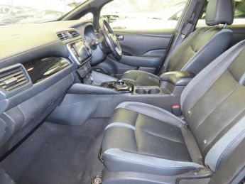 NISSAN LEAF 40kWh Tekna Hatchback 5dr Electric Auto (150 ps)