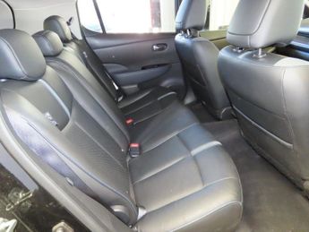 NISSAN LEAF 40kWh Tekna Hatchback 5dr Electric Auto (150 ps)