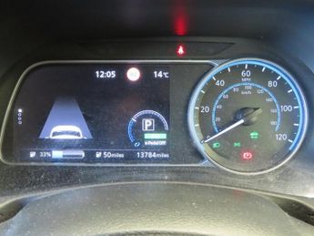 NISSAN LEAF 40kWh Tekna Hatchback 5dr Electric Auto (150 ps)