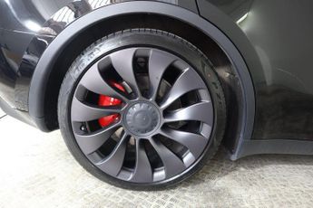 TESLA MODEL Y (Dual Motor) Performance Auto 4WDE 5dr