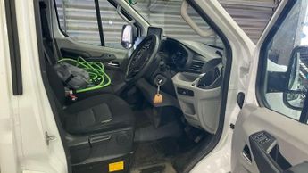 MAXUS EDELIVER 9 White 65kWh electric Luton, 6,000 miles, Automatic, CarPlay/Andr